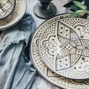 Plato Mediano Negro - Colección Fez