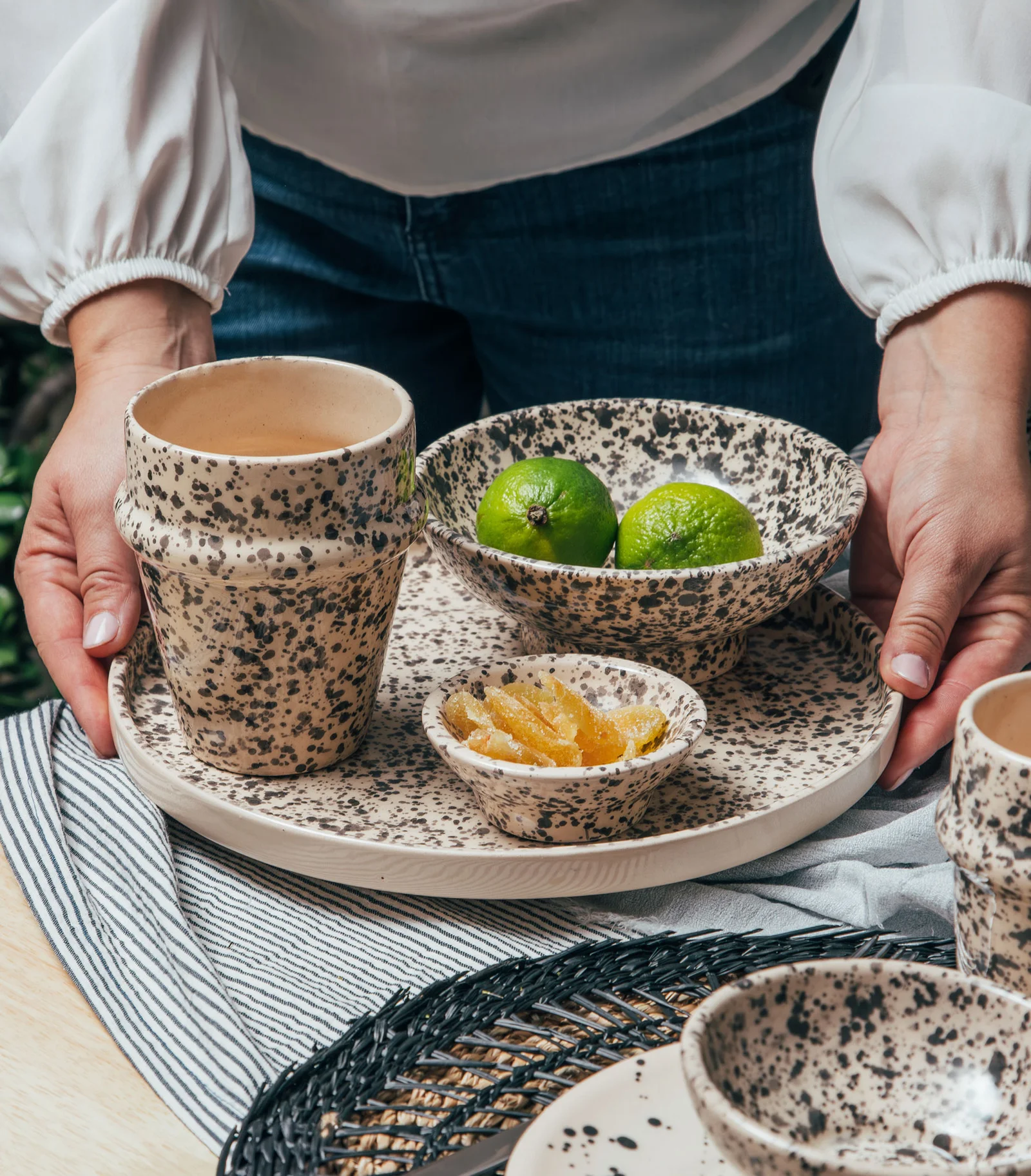 Plato XL Granito Negro – Colección Meknes